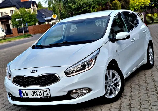 kia ceed mazowieckie Kia Ceed cena 45800 przebieg: 60000, rok produkcji 2015 z Drawsko Pomorskie